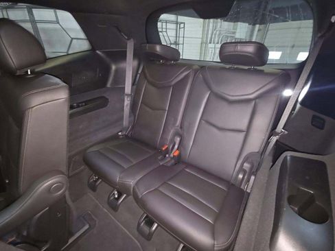 Used 2023 Cadillac XT6 Sport w/ Technology Package image 11