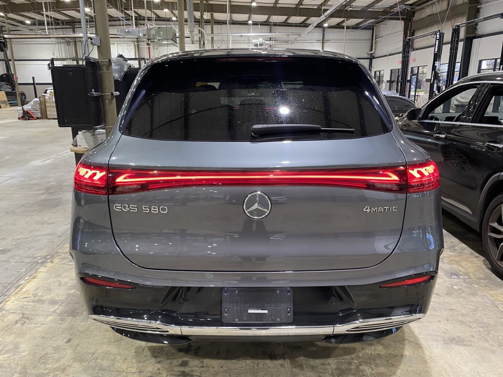 Certified 2023 Mercedes-Benz EQS 580 4MATIC SUV image 15