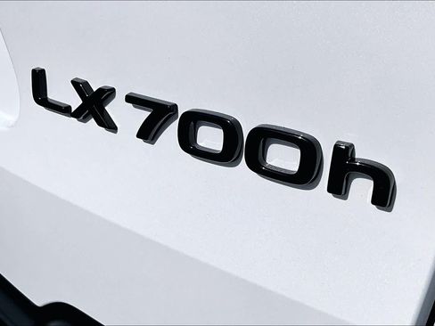 New 2026 Lexus LX 700h F Sport AWD/4WD image 8