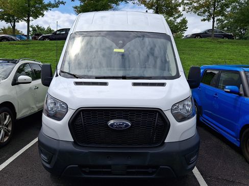 Used 2023 Ford Transit 250 148 High Roof RWD image 2