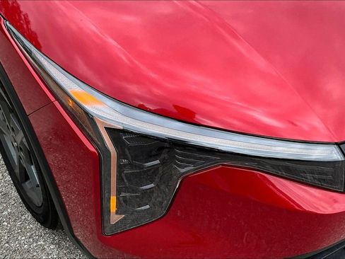 Certified 2025 Kia K4 FWD image 27