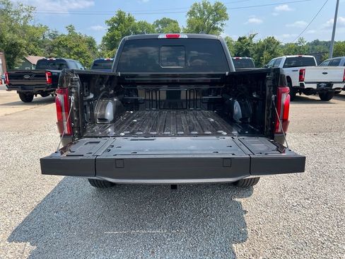 Used 2024 Ford F150 Lariat w/ Bed Utility Package AWD/4WD image 18