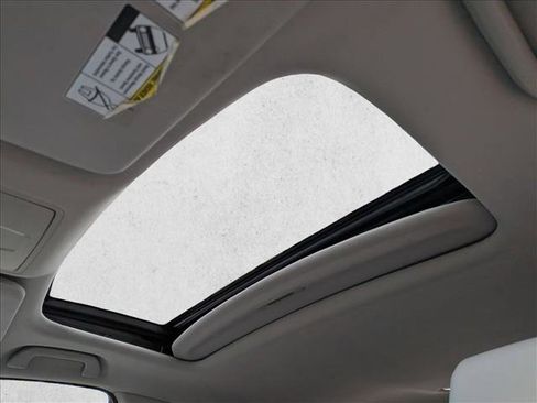 Used 2017 Acura RDX FWD w/ Advance Package image 16