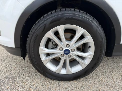 Used 2018 Ford Escape SE FWD image 10