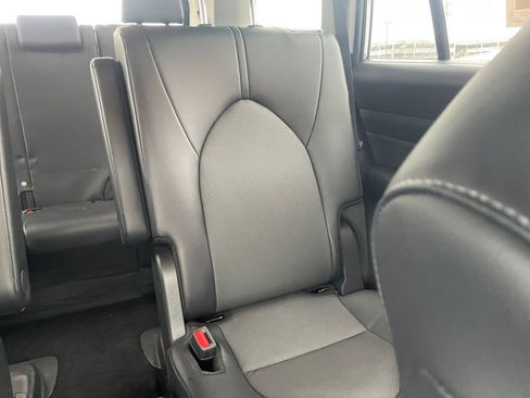Used 2025 Toyota Grand Highlander FWD image 38