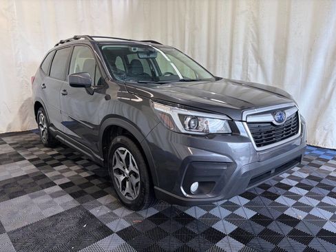 Used 2021 Subaru Forester Premium AWD/4WD image 3