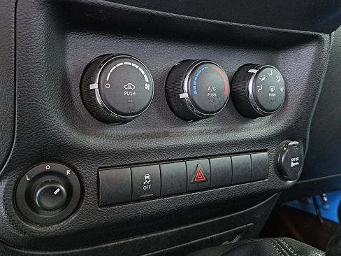 Used 2017 Jeep Wrangler Sport w/ Quick Order Package 23S image 15