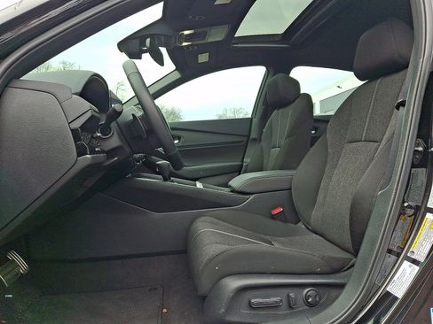 Certified 2025 Honda Accord Sport image 16