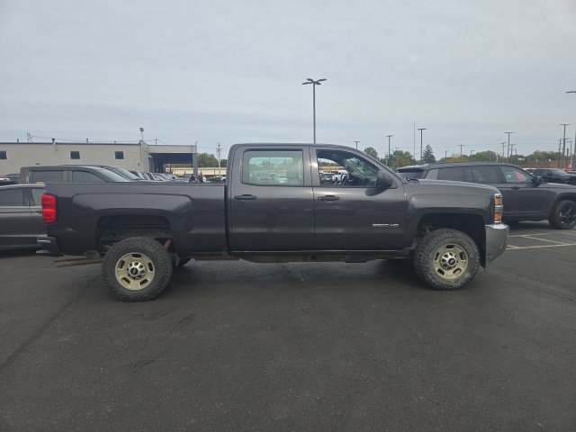Used 2016 Chevrolet Silverado 2500 W/T AWD/4WD image 4