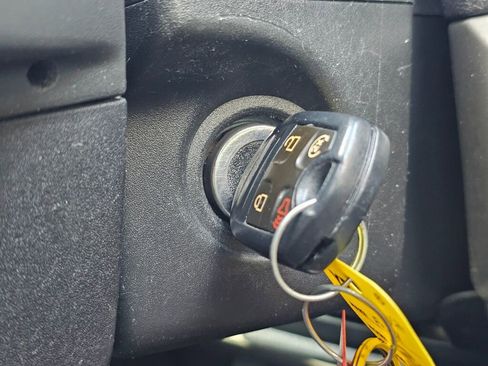 Used 2012 Ford F150 Lariat w/ Lariat Chrome Pkg image 31