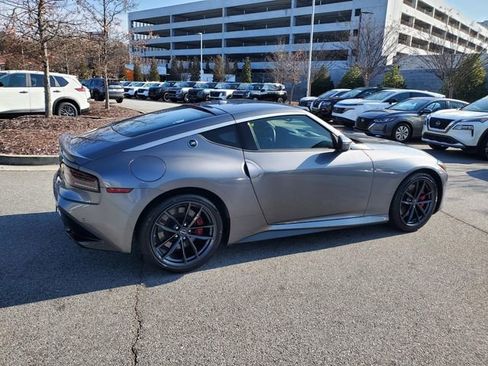 Certified 2024 Nissan Z Performance w/ Floor Mat Package image 4