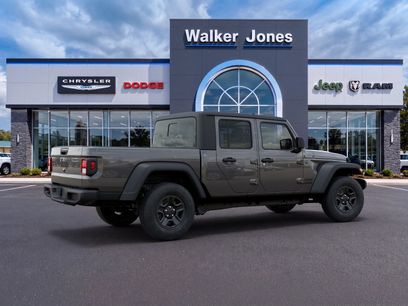New 2026 Jeep Gladiator Sport