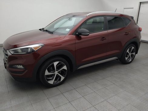 Used 2017 Hyundai Tucson Sport w/ Cargo Package FWD image 2