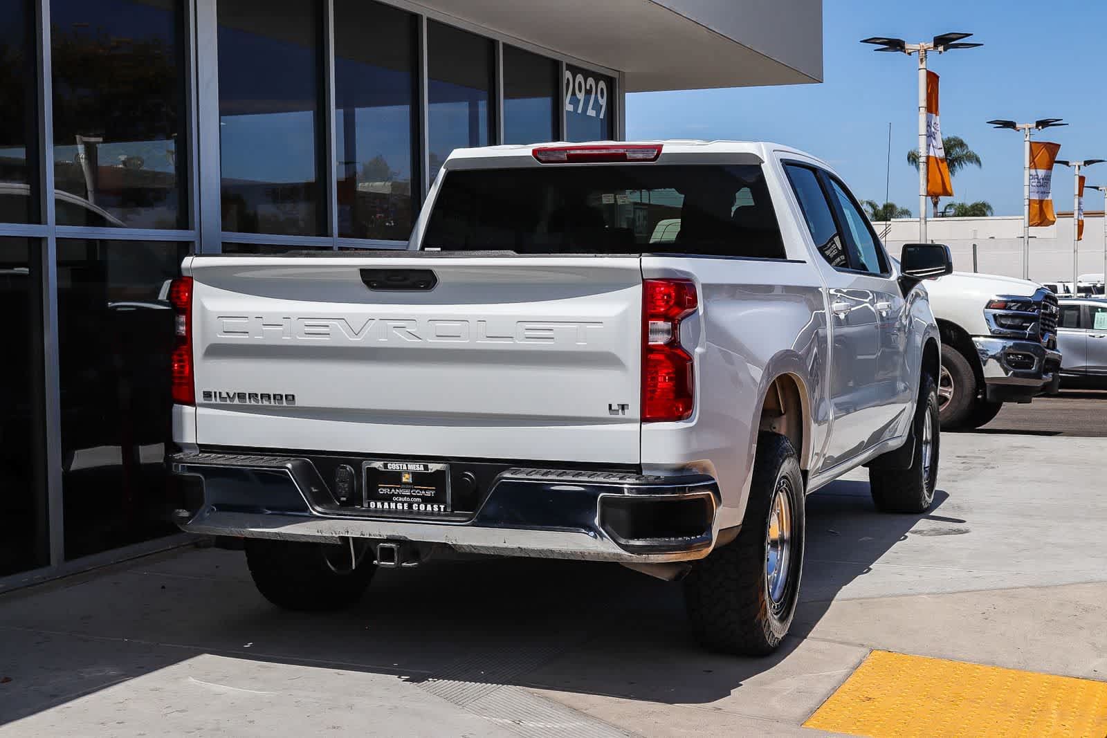 Used 2025 Chevrolet Silverado 1500 LT RWD image 4