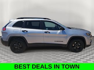 Used 2021 Jeep Cherokee Latitude Plus FWD video 2