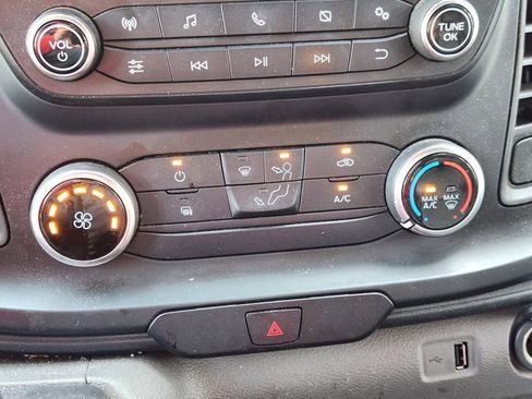 Certified 2023 Ford Transit 350 Medium Roof image 18