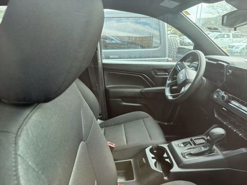 Used 2023 Chevrolet Colorado W/T image 12