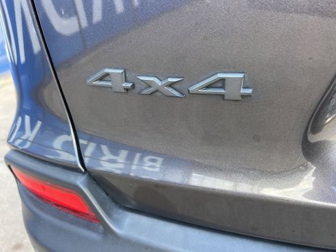 Used 2022 Jeep Cherokee Trailhawk image 6