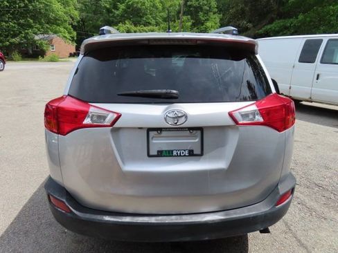 Used 2014 Toyota RAV4 LE FWD image 7