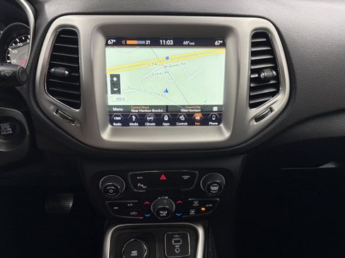 Used 2019 Jeep Compass High Altitude AWD/4WD image 12