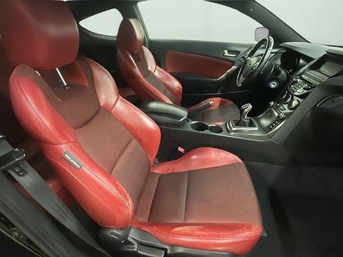 Used 2013 Hyundai Genesis 2.0T RWD image 11