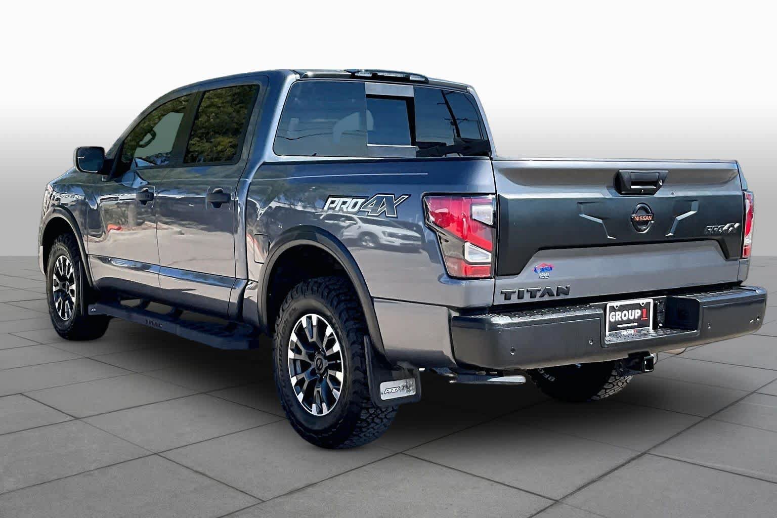 Used 2021 Nissan Titan PRO-4X w/ Pro-4x Convenience Package AWD/4WD image 12