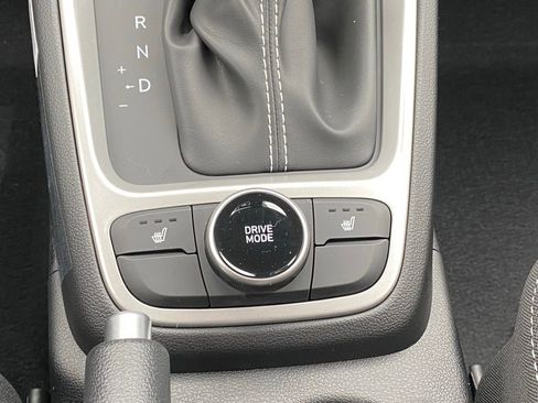 New 2026 Hyundai Venue SEL image 22