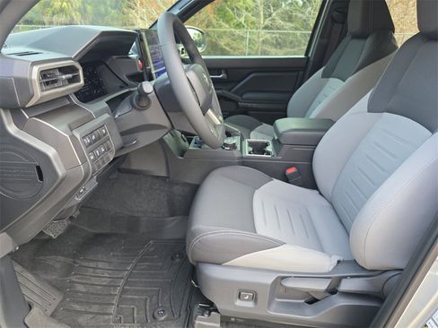 Used 2025 Toyota Tacoma TRD Off-Road image 24