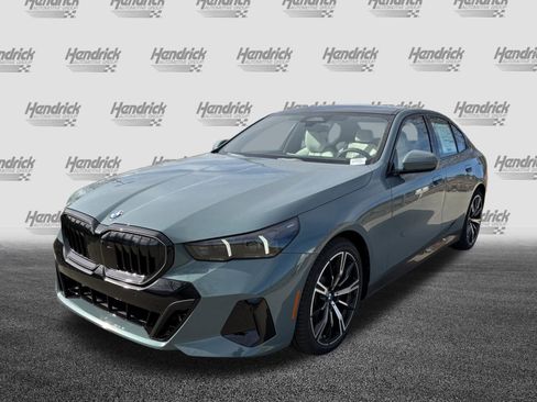 New 2026 BMW 530i w/ M Sport Package RWD image 5