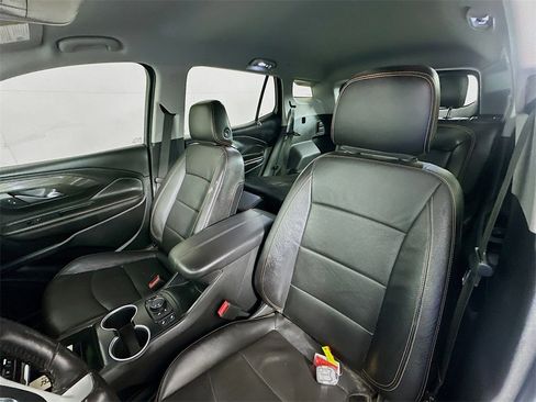 Used 2021 GMC Terrain SLT image 21