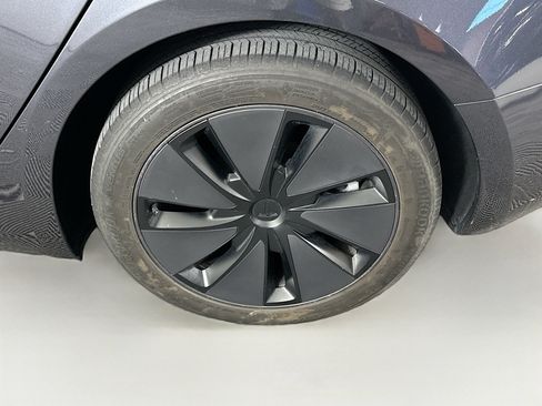 Used 2024 Tesla Model 3 Long Range AWD/4WD image 11