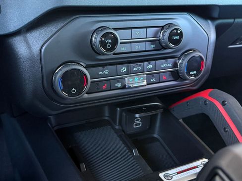 New 2026 Ford Bronco Heritage Edition AWD/4WD image 29