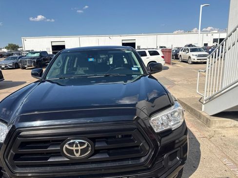 Used 2020 Toyota Tacoma SR w/ SR Convenience Package RWD image 1