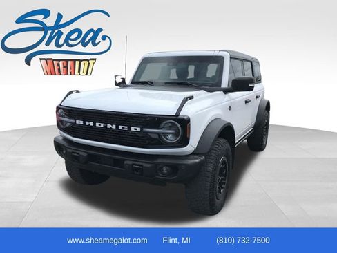 Used 2023 Ford Bronco Wildtrak AWD/4WD image 1