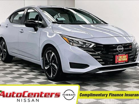 New 2025 Nissan Versa SR w/ Trunk Package FWD image 2