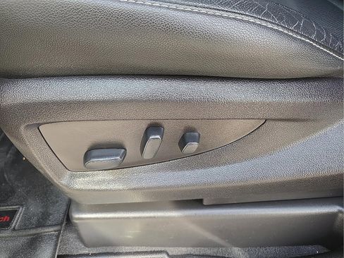 Used 2019 GMC Yukon SLT w/ Open Road Package image 15