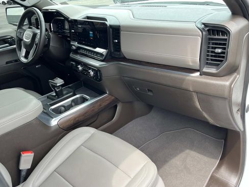 Used 2023 GMC Sierra 1500 SLT w/ SLT Premium Package AWD/4WD image 24