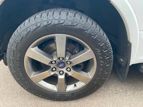Used 2016 Ford F150 Lariat w/ Equipment Group 502A Luxury AWD/4WD image 14