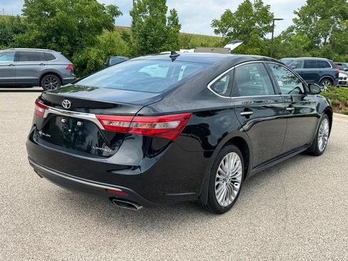 Used 2017 Toyota Avalon Limited FWD image 4