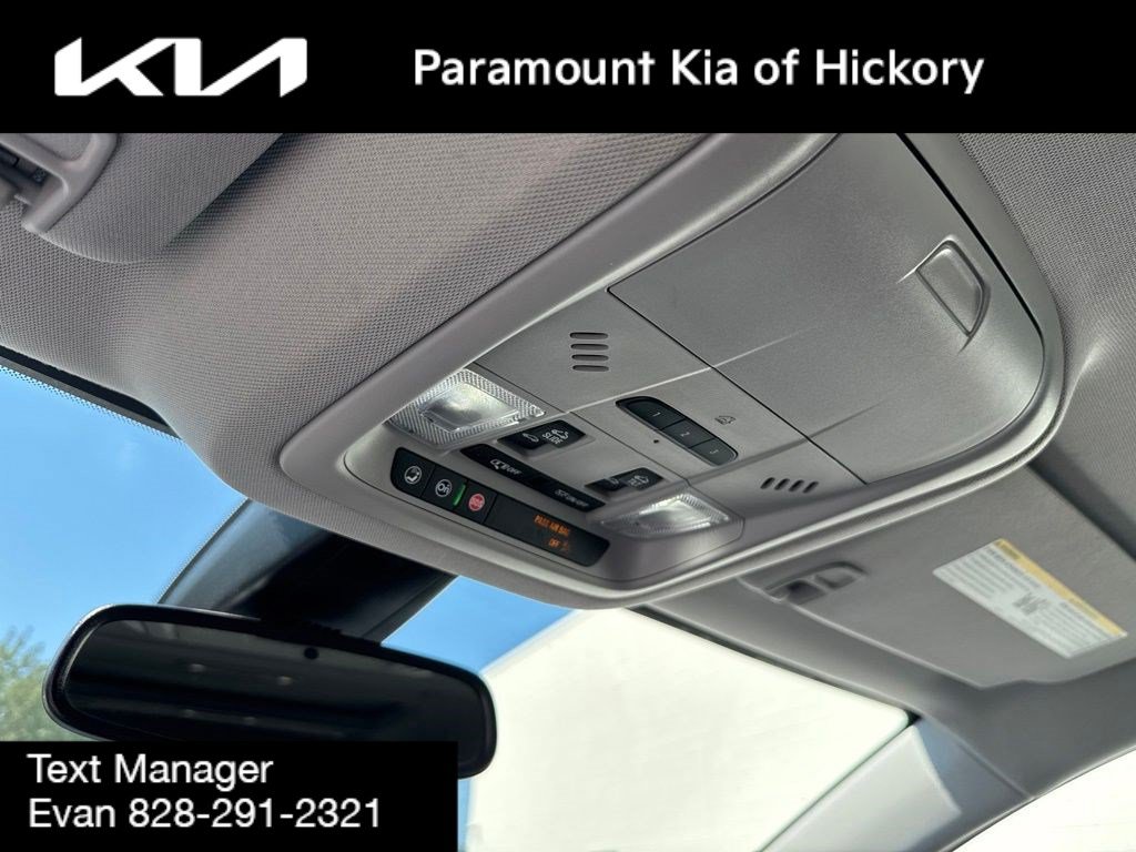 Used 2022 GMC Acadia AT4 w/ Preferred Package AWD/4WD image 29
