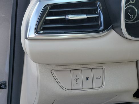 Certified 2026 Genesis G70 2.5T Prestige RWD image 10
