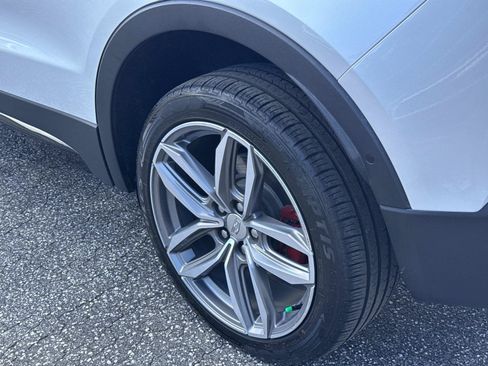Used 2021 Cadillac XT4 Sport w/ Enhanced Visibility Package FWD image 12