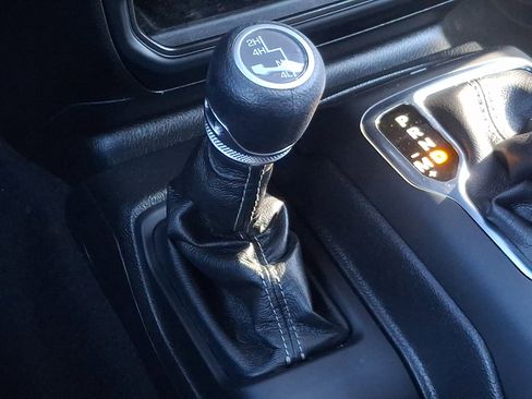 Used 2025 Jeep Wrangler Unlimited Sport image 24