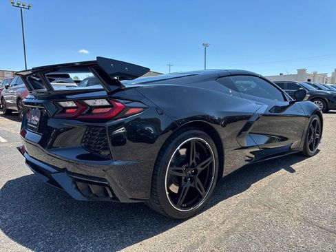 Used 2023 Chevrolet Corvette Stingray Coupe w/ 1LT RWD image 4