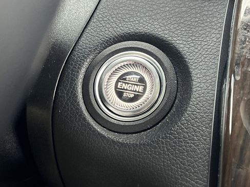 Certified 2022 Mercedes-Benz GLC 300 4MATIC w/ Driver Assistance Package image 31