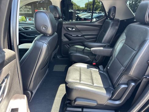 Used 2018 Chevrolet Traverse Premier w/ Redline Edition AWD/4WD image 19