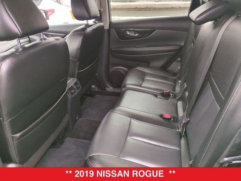 Certified 2019 Nissan Rogue SL w/ Premium Package image 33