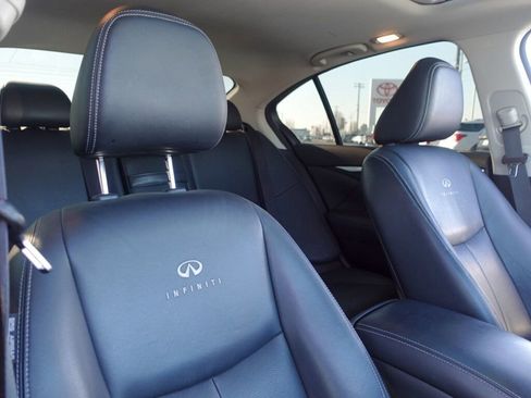 Used 2014 INFINITI Q50 Premium w/ Deluxe Touring Package image 16