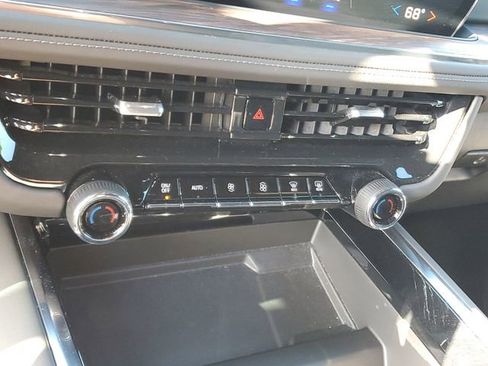 Used 2025 Chevrolet Tahoe LS RWD image 21