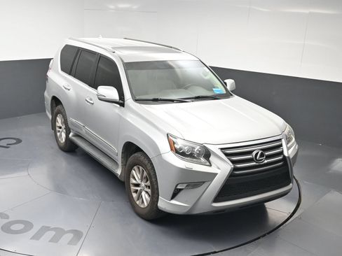 Used 2014 Lexus GX 460 w/ Premium Package AWD/4WD image 14